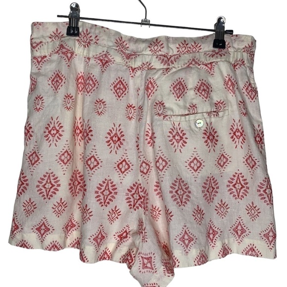 T11 Artisan Ny 100% Linen white shorts with red tribal print Aztec size Medium - Picture 6 of 16